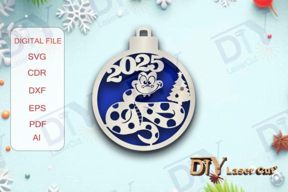 Christmas Tree Ornament with Snake: Winter Amp Design